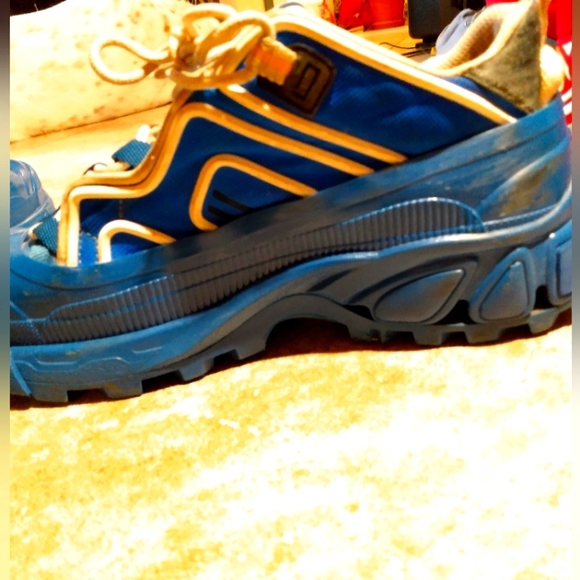 Burberry shoes size 9 - Picture 4 of 4